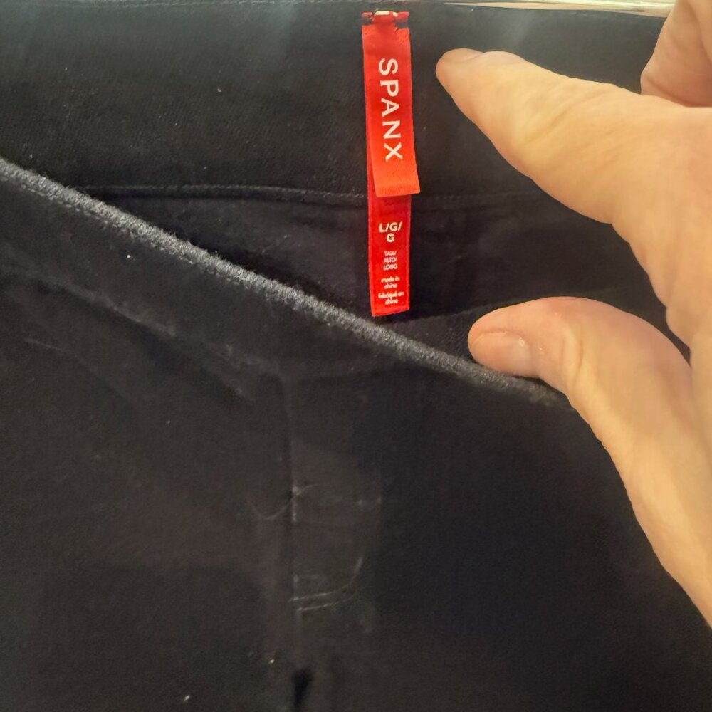SPANX Black raw edge jeans, Size L - Picture 2 of 3